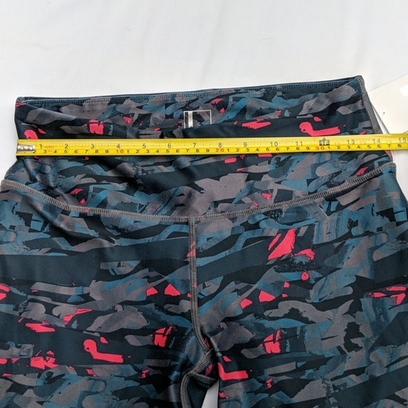 Mondetta blend tight camo print yoga pants nwt - Picture 4 of 6